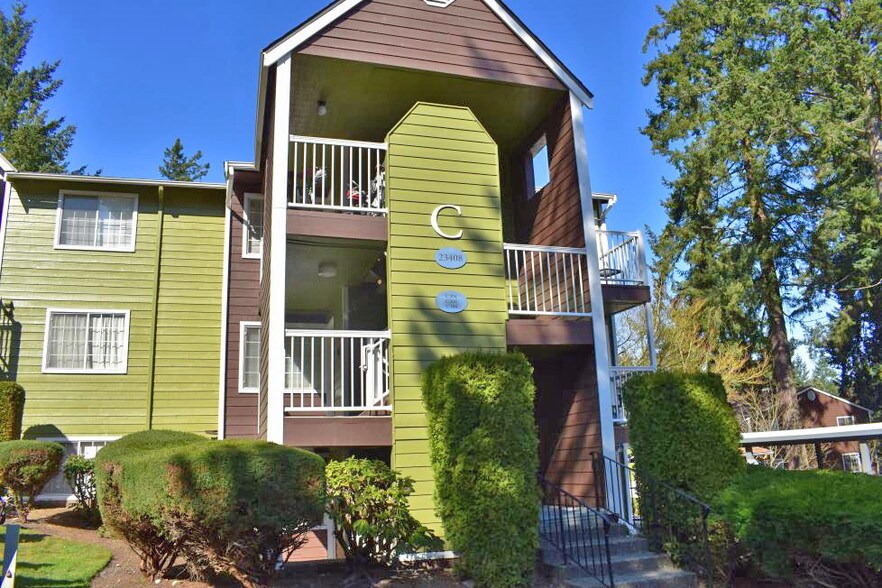 Edmonds Highlands Apartments 23326 Edmonds Way Edmonds WA 98026