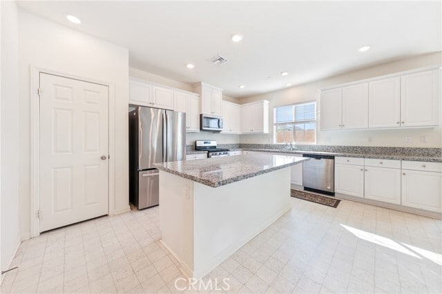 Building Photo - 3938 E Cambria Privado