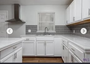 Building Photo - 2825 73rd Ave