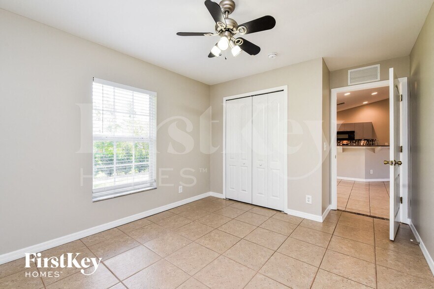 Building Photo - 1220 Bayou St E