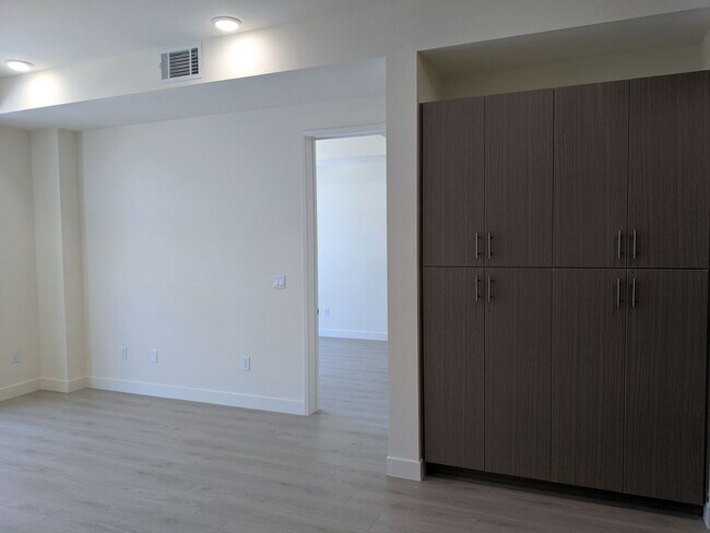 Building Photo - Monterey Bay Square (#308)