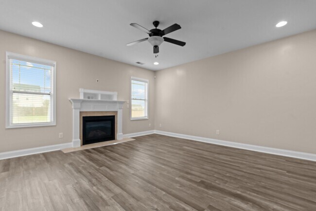 Building Photo - 133 Lockwood Dr