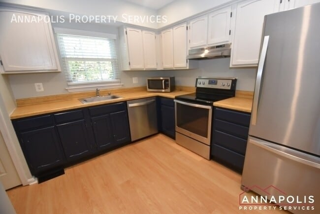 Building Photo - 17 Mooring Point Ct