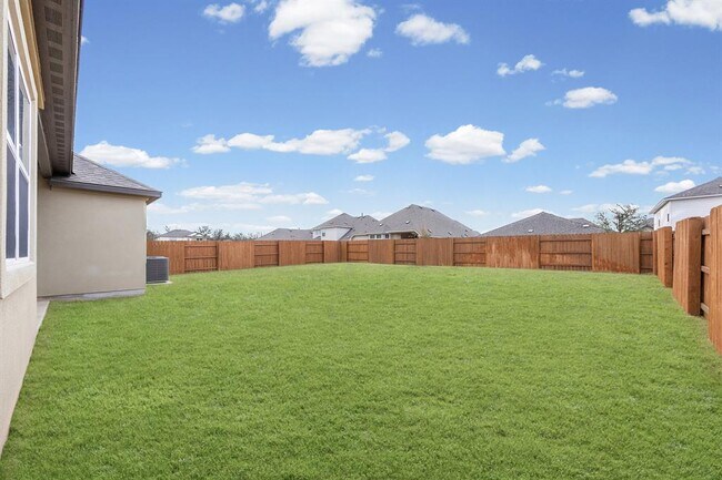 Building Photo - 114 Nandina Path