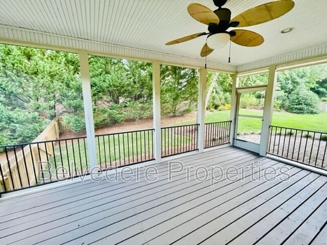 Building Photo - 104 Castleton Pl