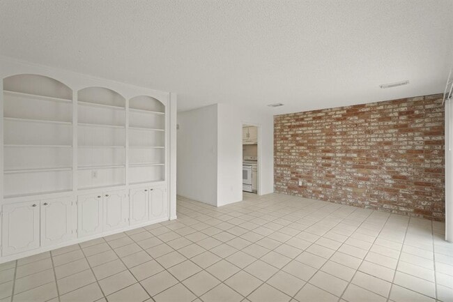 Building Photo - 14553 Misty Meadow Ln