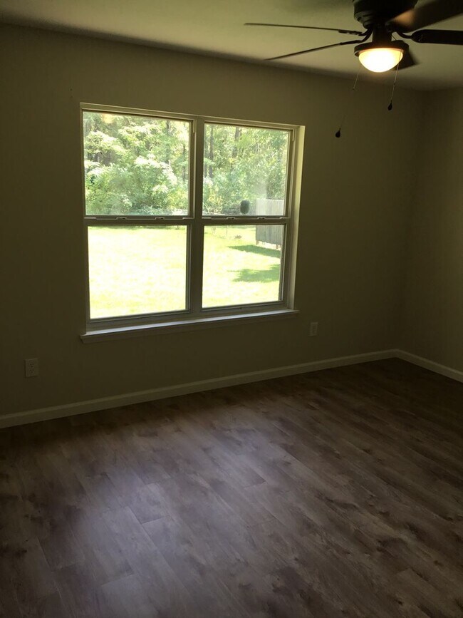 Building Photo - $500 OFF MOVE IN SPECIAL-VERY NICE BLANCHARD HOME. NORTH SHREVEPORT
