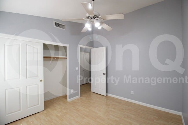 Building Photo - 4623 W Tyson St