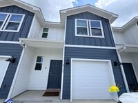 Building Photo - Beautiful 2 Story Townhouse in Milton – Close to Schools, Shopping & NAS Whiting Field!