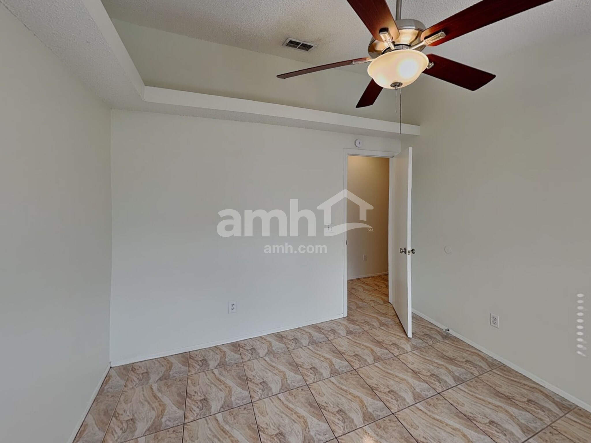 Building Photo - 1431 Londra Ln