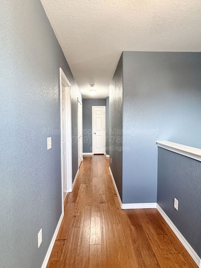 Building Photo - 3910 Reindeer Cir