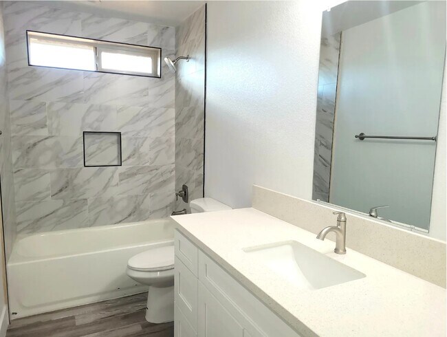 Building Photo - 7332 Poppy Blvd