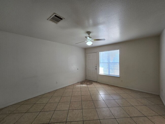 Building Photo - SECTION 8/HUD ACCEPTED & FIRST FULL MONTH $99 - AVAILABLE NOW!