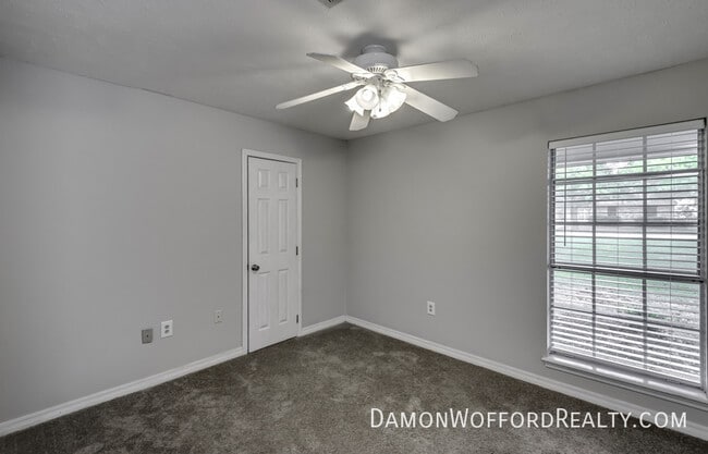 Building Photo - 502 Pelahatchie Shore Dr