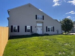 Building Photo - 810 Gibbs Dr