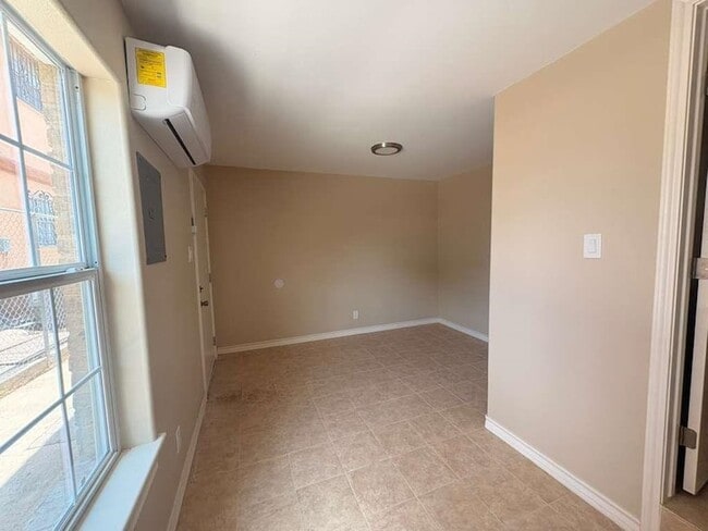Building Photo - 4018 San Agustin Ave