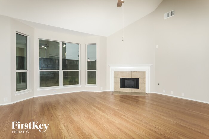 Building Photo - 6723 Dawn Star Dr