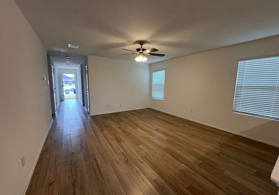 Building Photo - 1256 Mosely Cir
