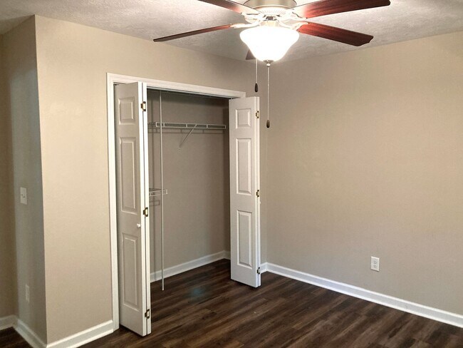 Building Photo - Charming 3 bed, 3 bath Home in Prime Augusta Location