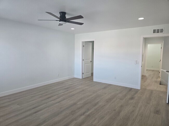 Building Photo - Fully Remodeled 4-Bedroom, 3-Bath Rental Home in Prime Fountain Valley Location