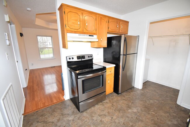 Building Photo - 3 Bedroom Pet Friendly Home For Rent Near ...