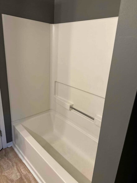 Building Photo - 6746 Axtel Dr