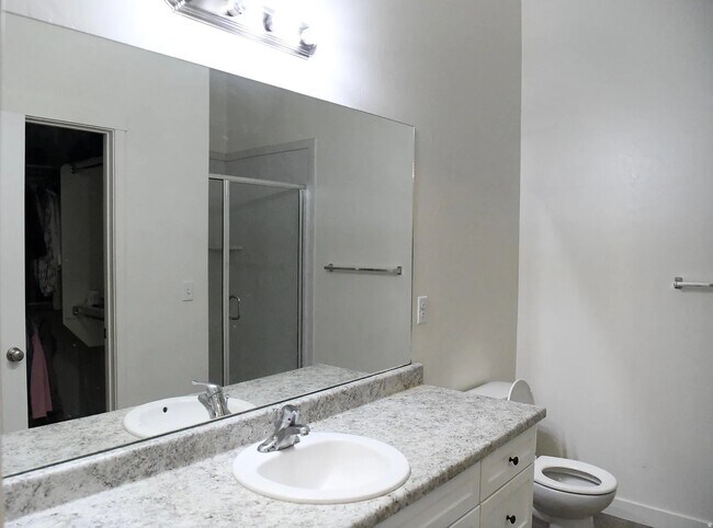 Building Photo - 1099 Emerald Pools Ln