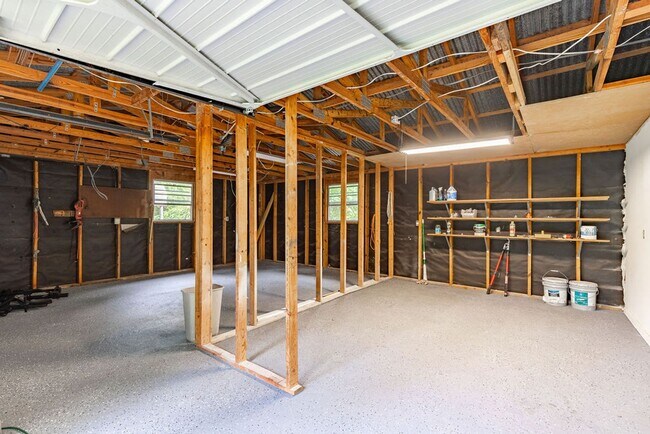 Building Photo - Welcome to your Lake Home