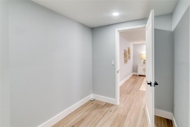Building Photo - 15722 GardenSide Ln