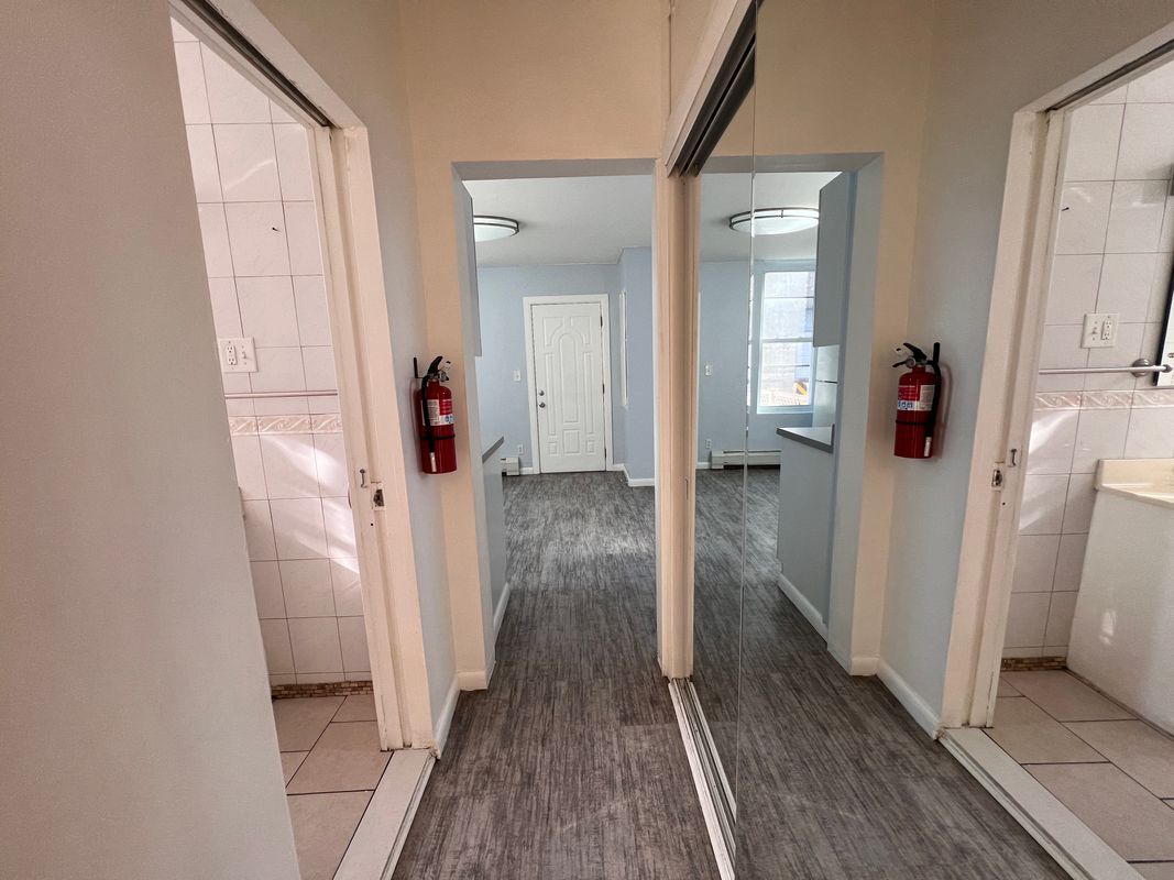 Building Photo - 1101 43rd St