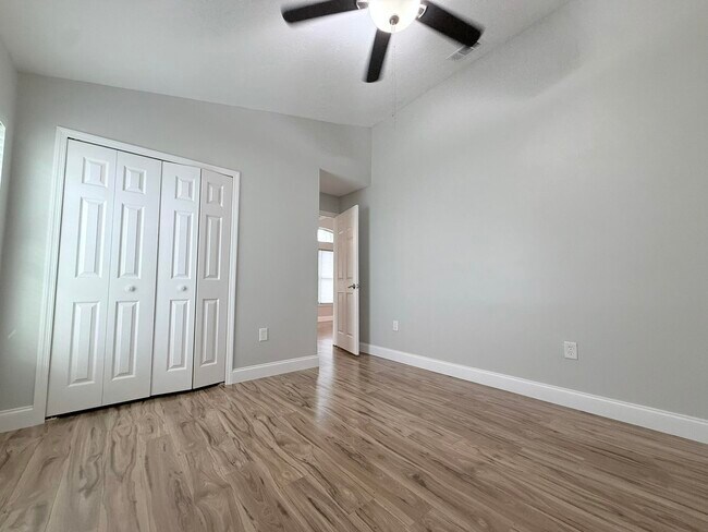 Building Photo - 3786 Sierra Dr