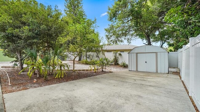 Building Photo - 263 22nd St N