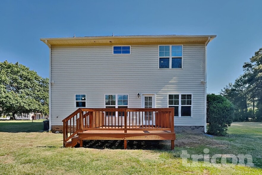 Building Photo - 401 Bruce Johnson Rd