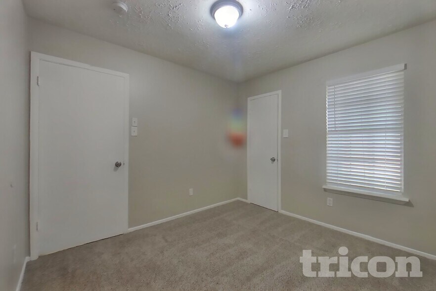 Building Photo - 7331 Millbrae Ln