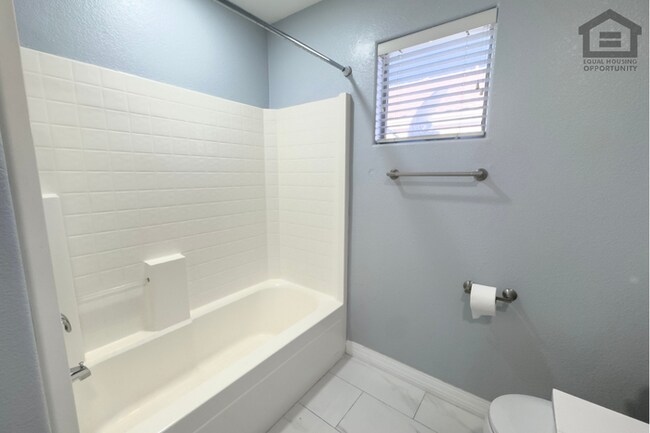Building Photo - 3Bed/2Bath House at AZ-101 Loop/75th Ave! Ready for Immediate Move-In! -- HOME OFFICE!