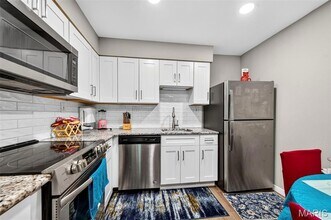 Building Photo - 12806 Portulaca Dr