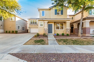 Building Photo - 2343 E Sunland Ave