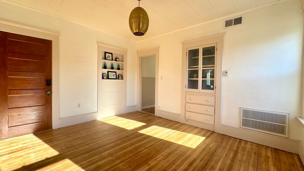 Built-ins new and vintage. - 98 Maple St