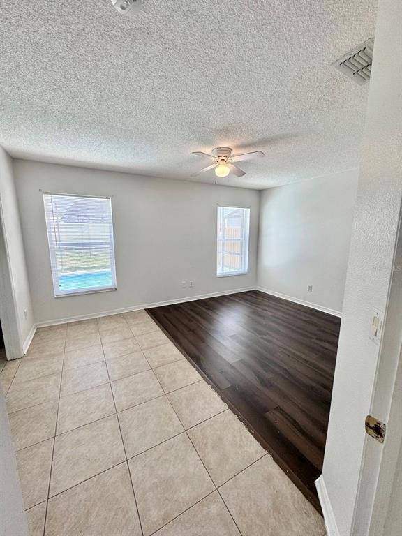 Building Photo - 147 S Roma Way