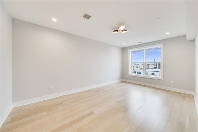 Building Photo - 366 6th St