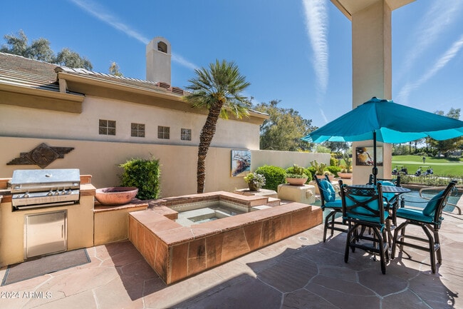 Building Photo - 7705 E Doubletree Ranch Rd