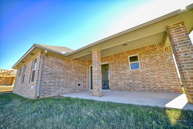 Building Photo - Brand New Home in Washington!