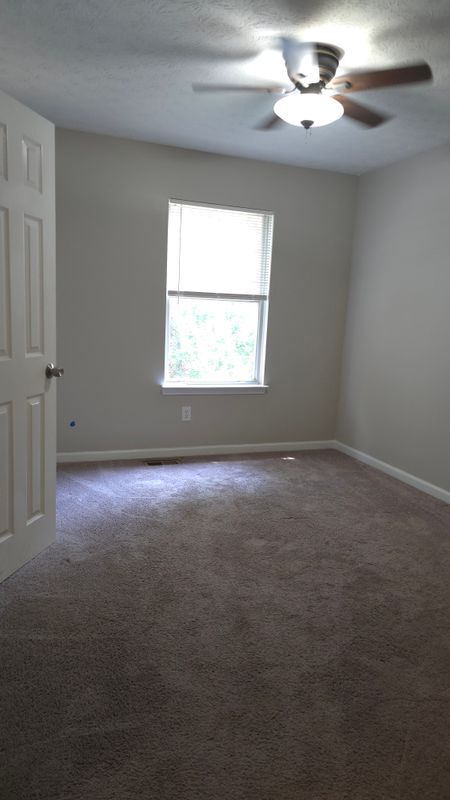 Building Photo - 10480 Summer Creek Dr