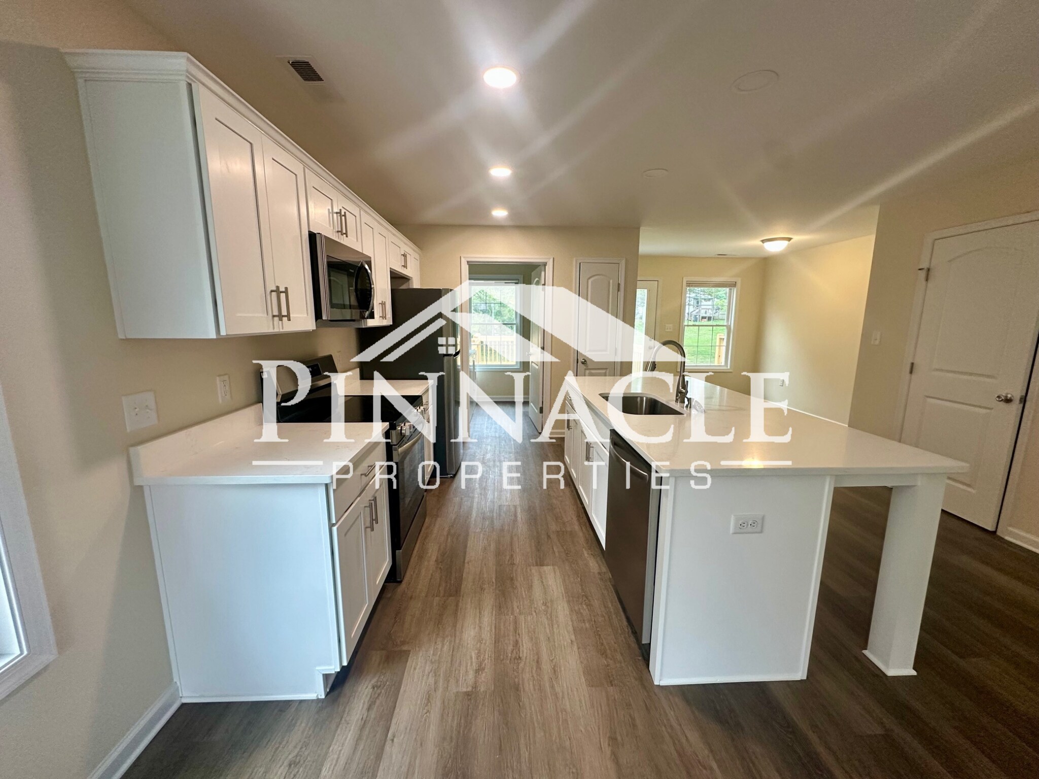 Building Photo - 217 Munford St