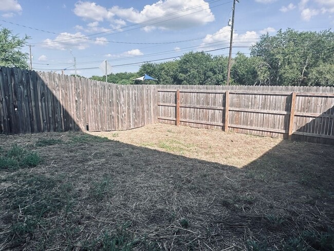 Building Photo - 7356 Misty Ridge Dr