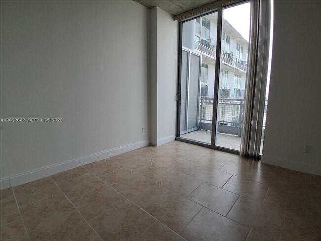 Building Photo - 690 SW 1st Ct