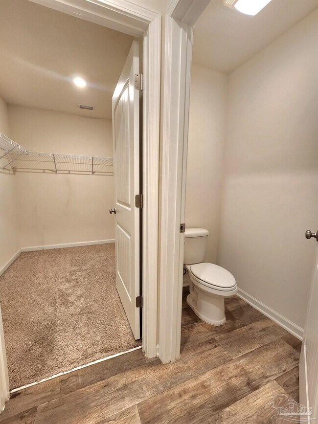 Building Photo - 7457 Steeplechase Blvd