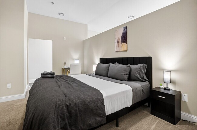 Building Photo - 110 N Boston Ave