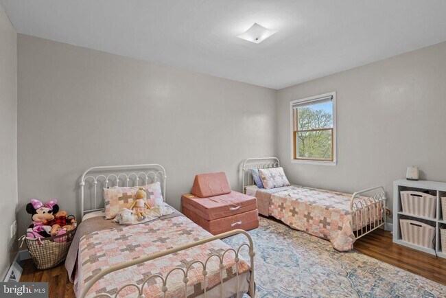 Building Photo - 1232 Peggy Dr