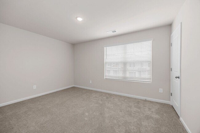 Building Photo - New constructed 5 bed 3 Bath Inman SC